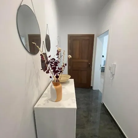 Frank's 350 Sqm Churchill Penthouse Appartamento *
