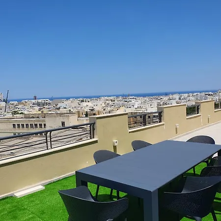 Frank's 350 Sqm Churchill Penthouse Appartement *